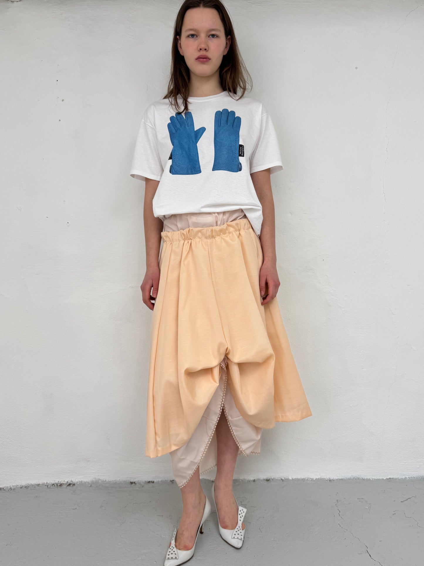 Glove T-shirt