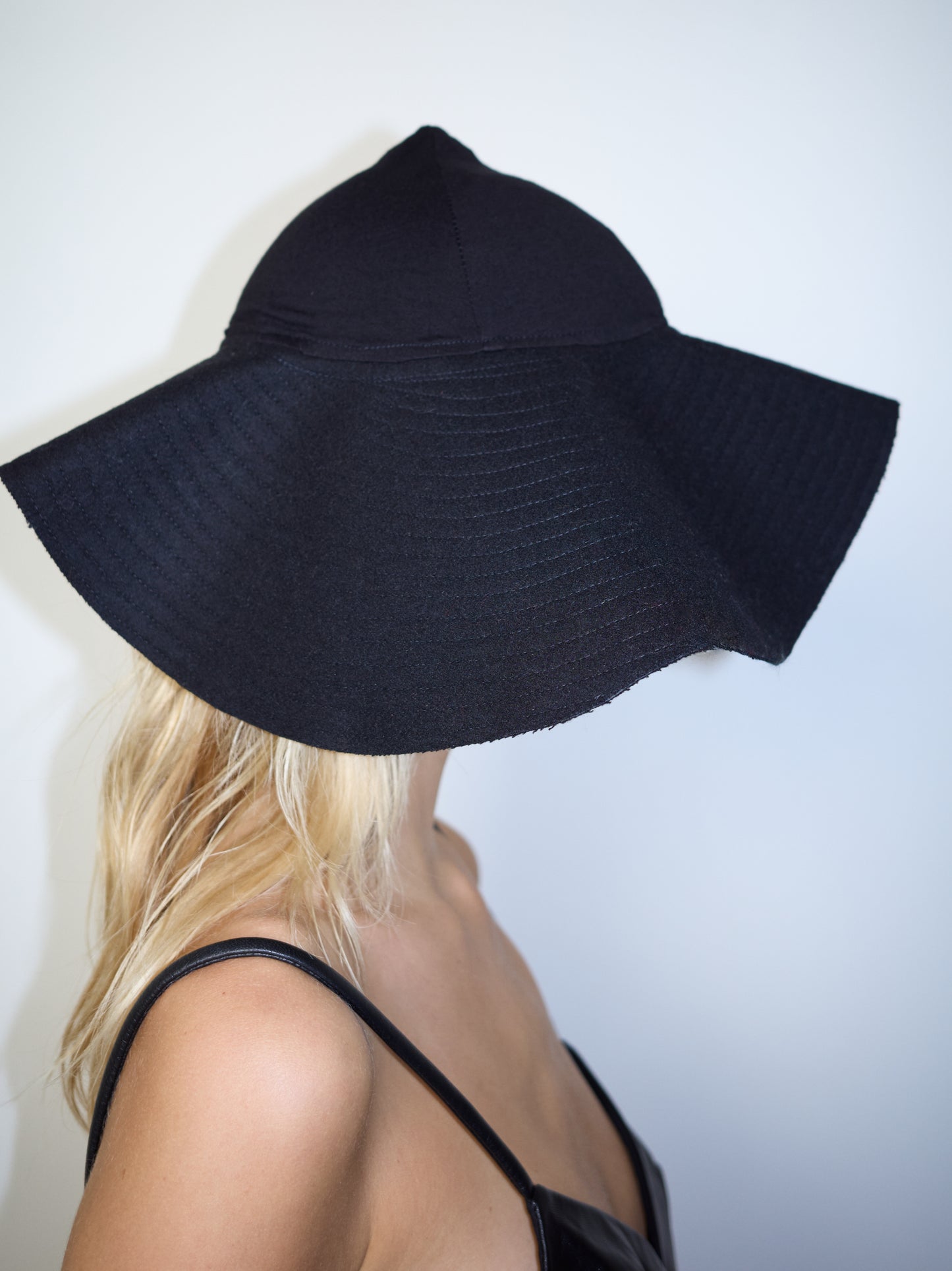 Ami Hat